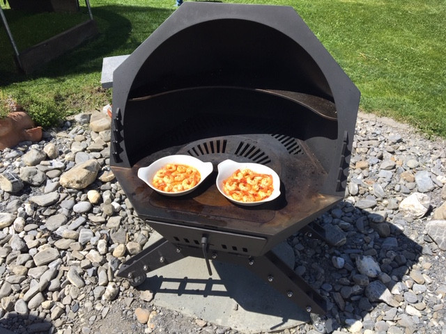 Barbekü ve Mangal Küre Ayaklı Tip (Kömürlü veya odunlu)